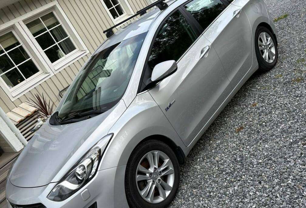 Hyundai i30 SW 1.6 GDi Go