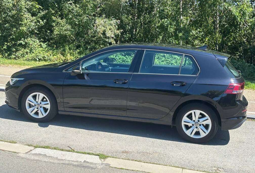 Volkswagen Golf 1.0 eTSI Life OPF DSG