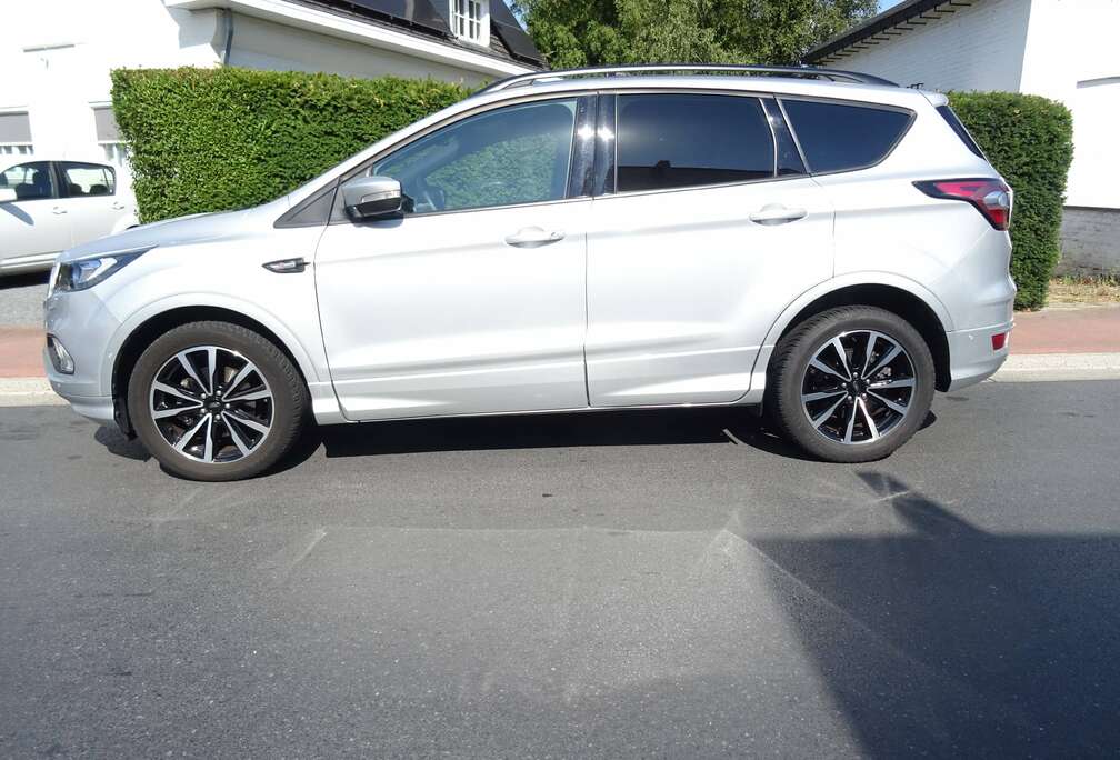 Ford Kuga 1.5 EcoBoost FWD ST Line (EU6.2)