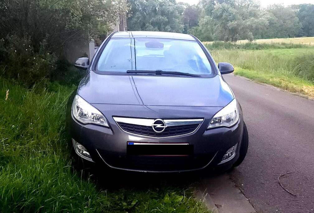 Opel Astra 1.7 CDTi ECOTEC Essentia DPF
