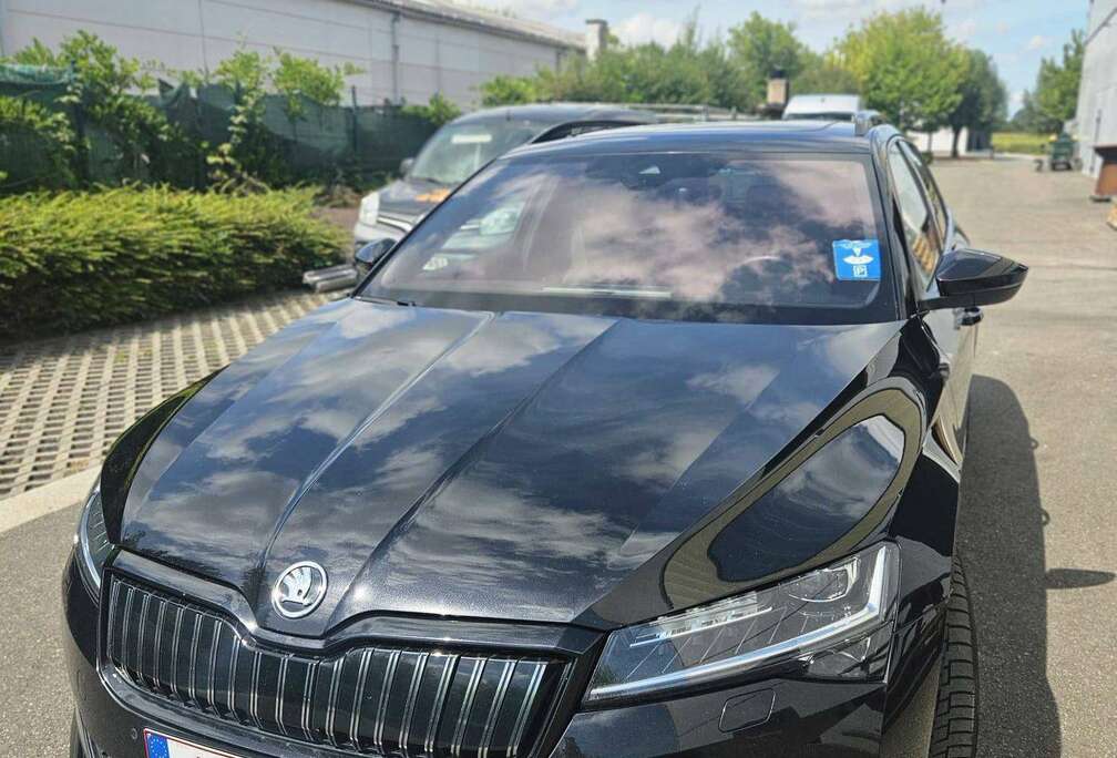 Skoda Superb Combi PHEV 1.4 TSI Sportline DSG (160 kW)