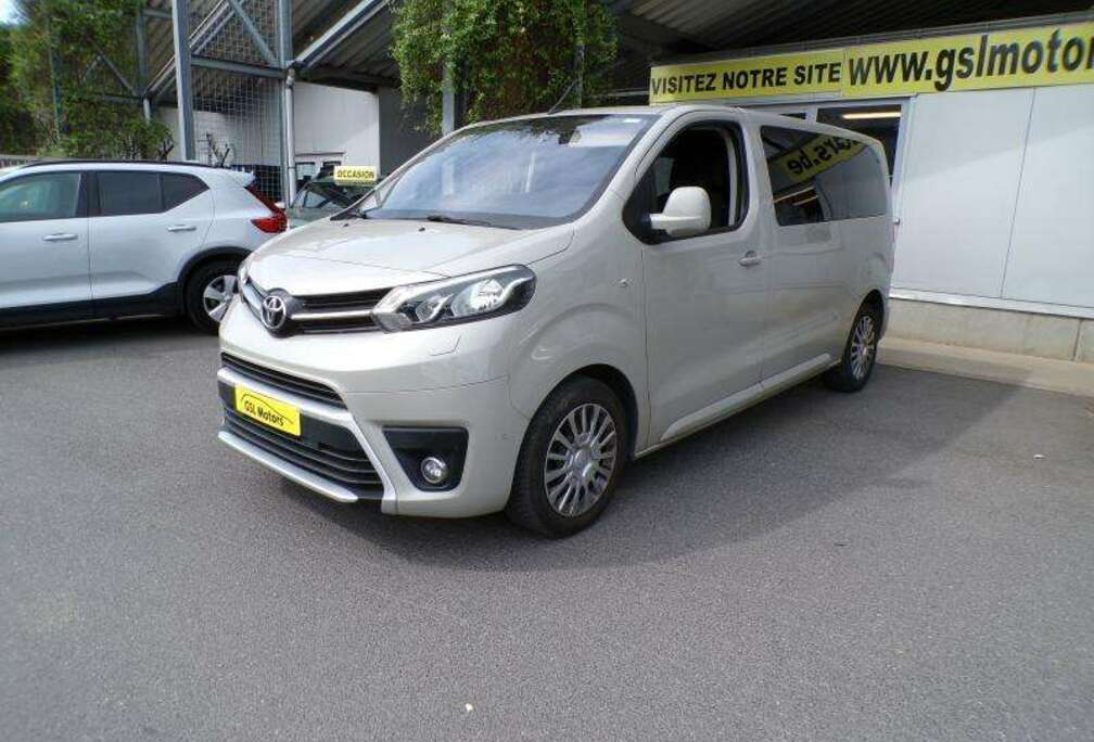 Toyota 1.5HDi 120cv 9pl beige 11/22 76.566km Airco GPS