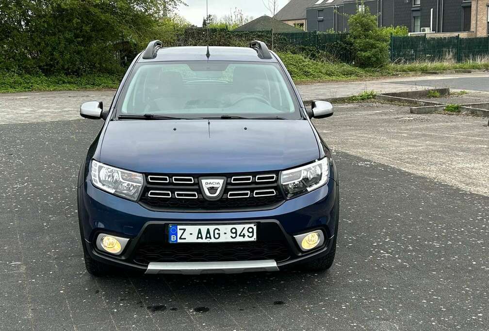 Dacia TCe 90 **Prete a immatriculer**Navi*Airco*