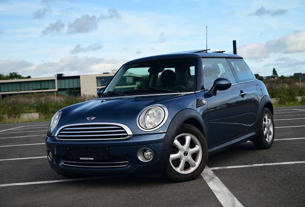 MINI R56 / SUNROOF / AIRCO / HORIZON BLUE