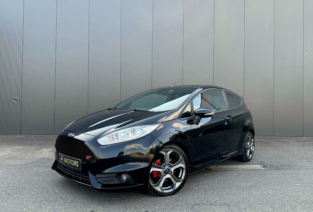 Ford 1.6 EcoBoost ST2 182cv - Utilitaire - GPS - Camera