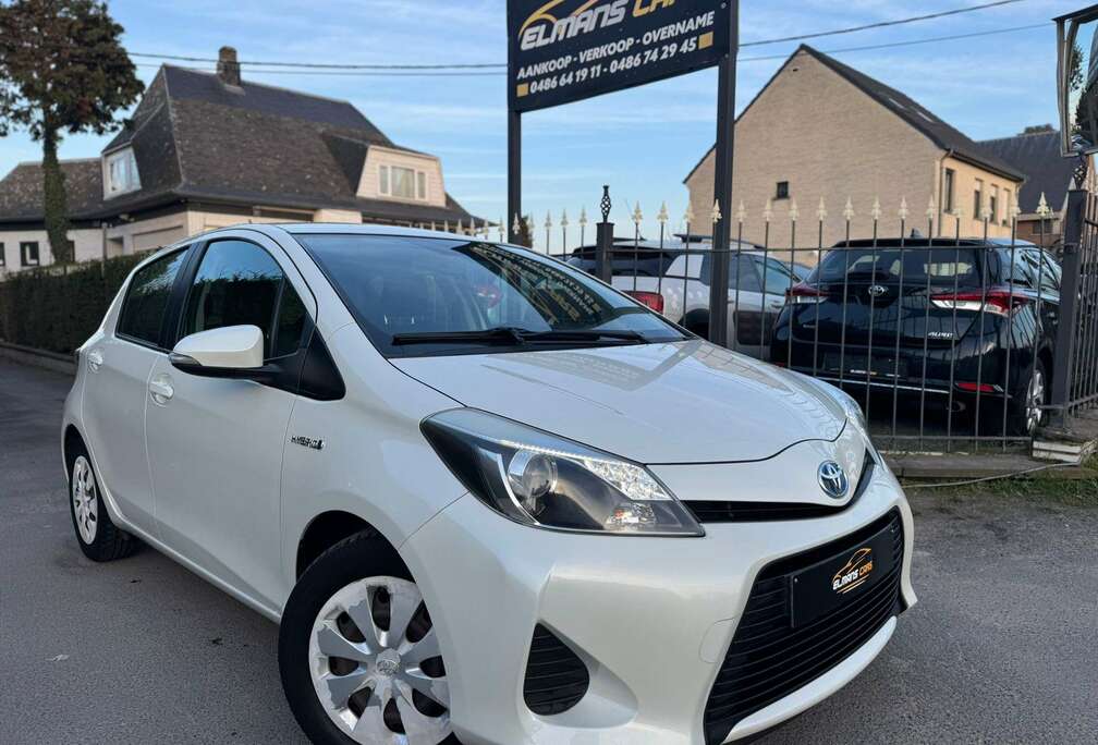 Toyota 1.5 HYBRIDE // AUTOMATIQUE // AIRCO // CAMÉRA