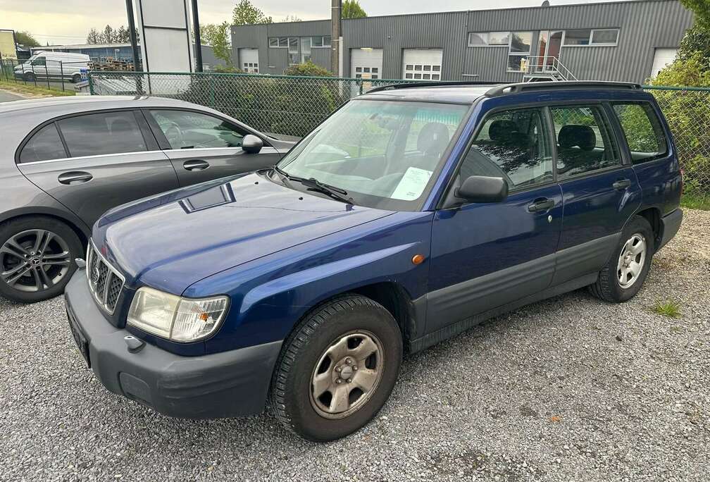 Subaru Essence Lpg 4x4. Boite automatique