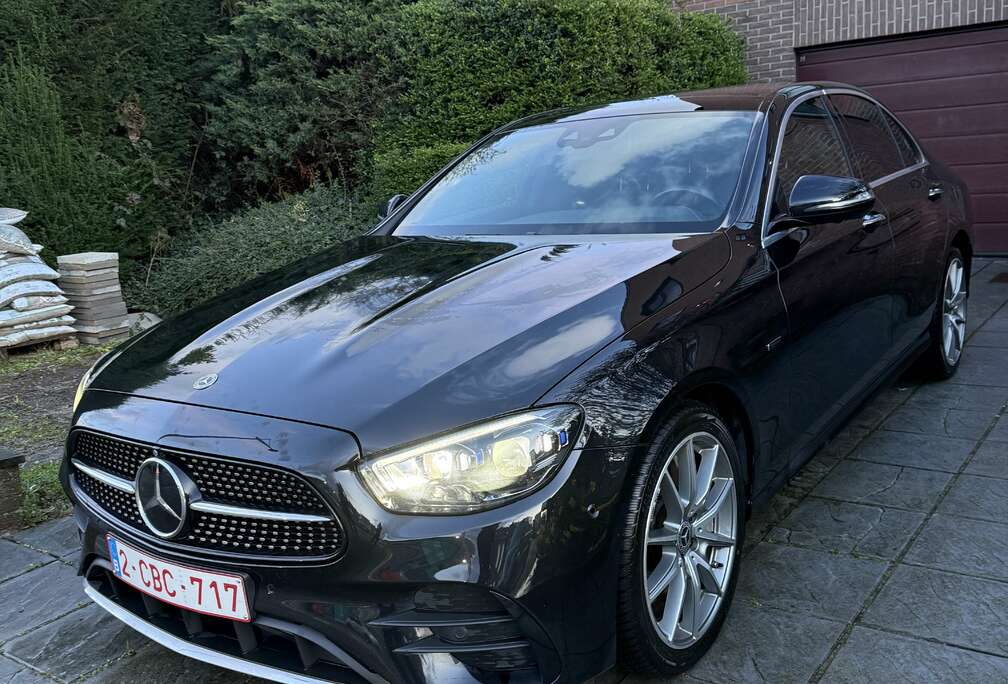 Mercedes-Benz E 300e Amg Lines