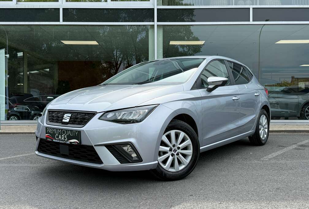 SEAT CARPLAY / SENSOREN / CRUISECONTROL / LED / AIRCO /