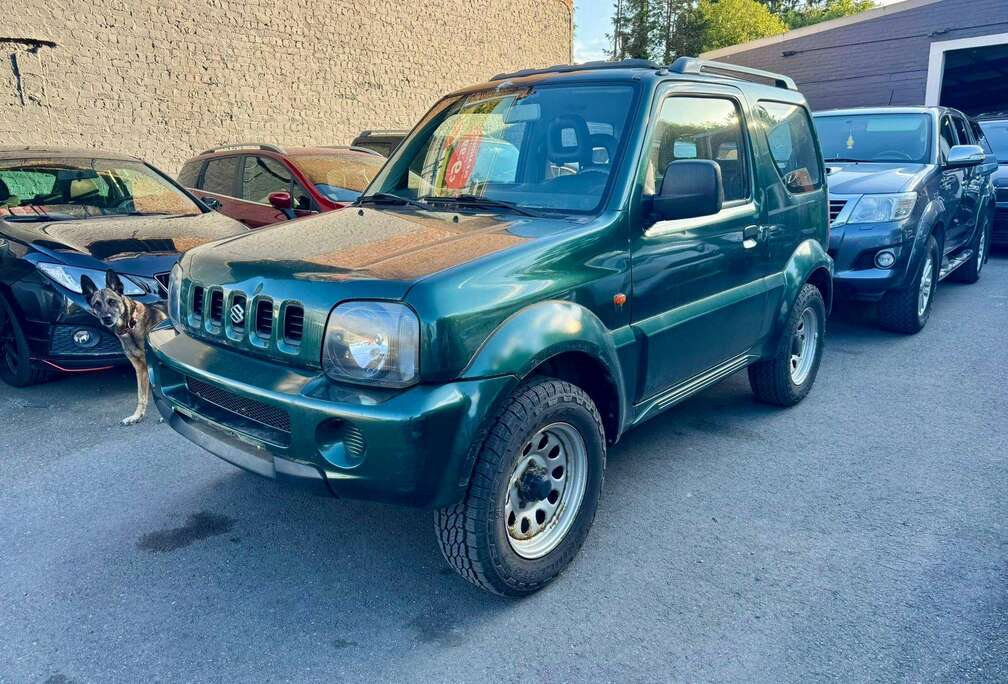 Suzuki 1.3i VVT BVA / TOIT Pano / car-pass / attache rem