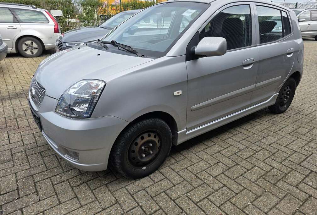 Kia 1.1i Direkt Aankoop