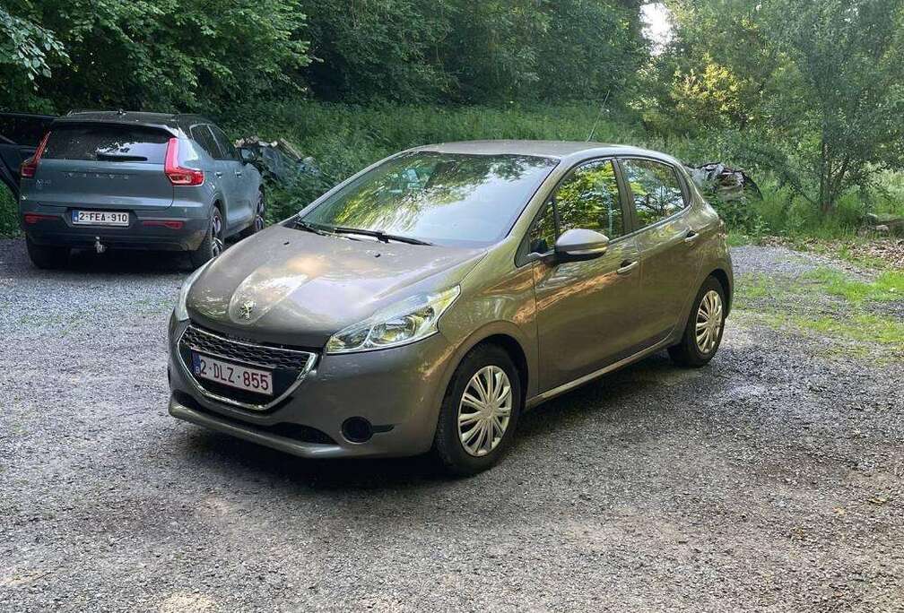 Peugeot 208 1.2i Active