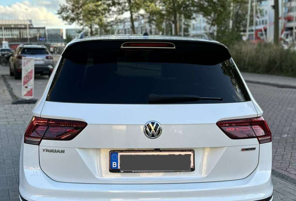 Volkswagen 2.0 TDi SCR 4Mo Highline BMT DSG (EU6.2)