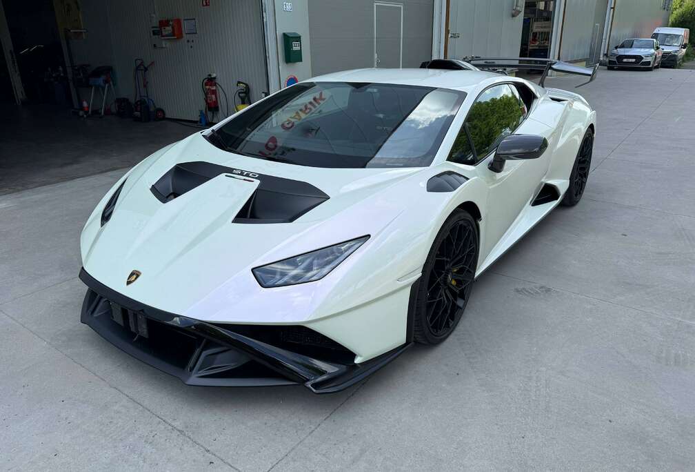 Lamborghini Huracan 5.2i V10 40v LP640-2 STO
