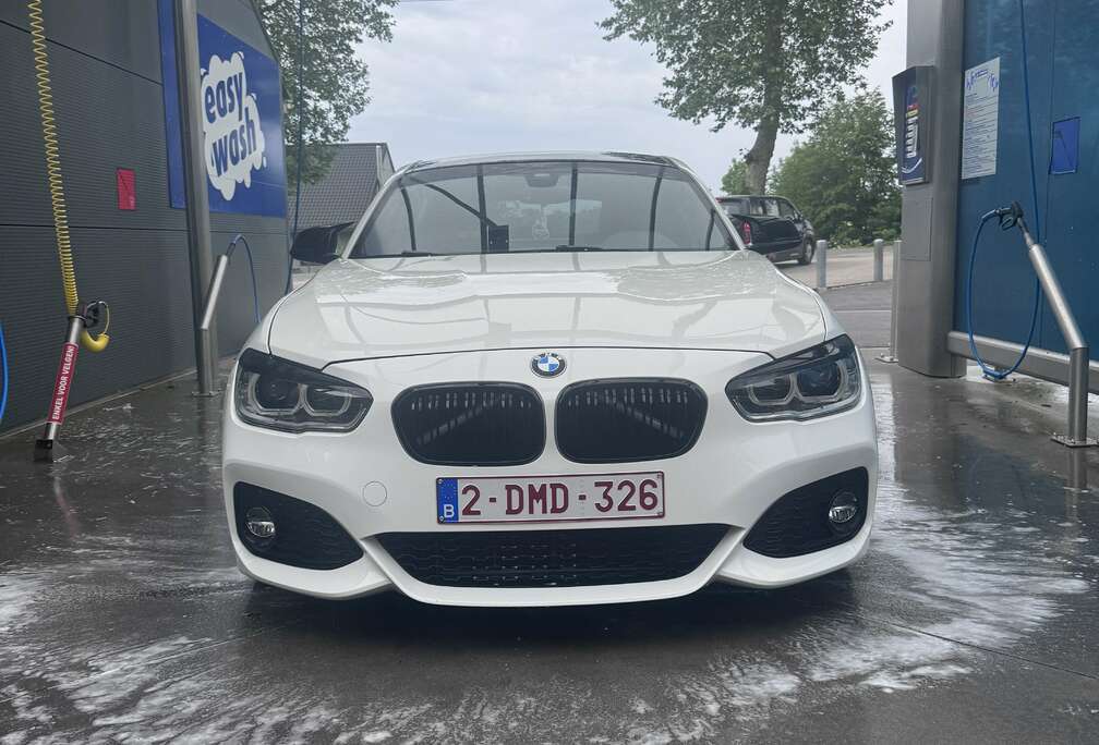 BMW 120i