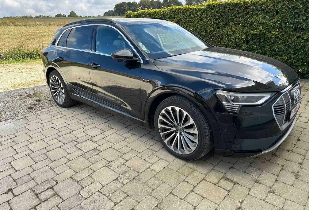 Audi e-tron 55 quattro advanced