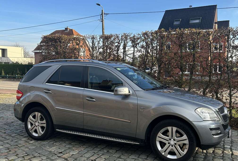 Mercedes-Benz CDI 4Matic 7G-TRONIC DPF BlueEFFICIENCY Grand Edit