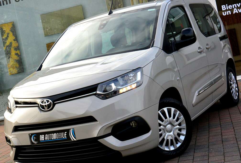 Toyota Verso 1.2i 5PLACES*1ER PROP*FAIBLE KM*GARANTIE*