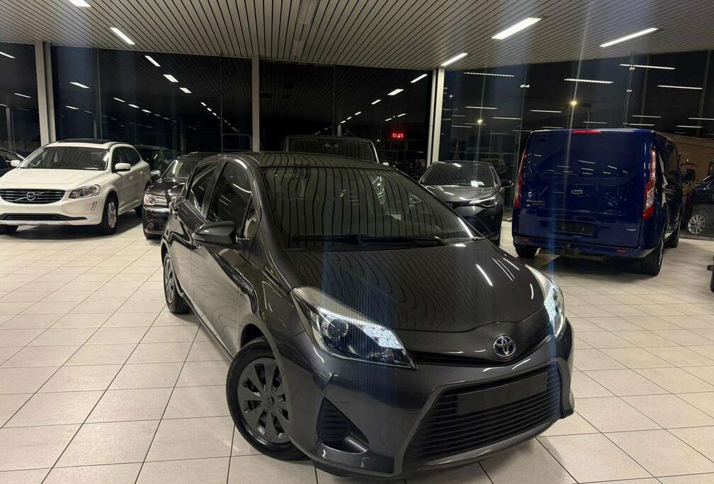Toyota Toyota Yaris 5D Comfort 1.5 Hybride/Essence 55kW Automatique Euro 5