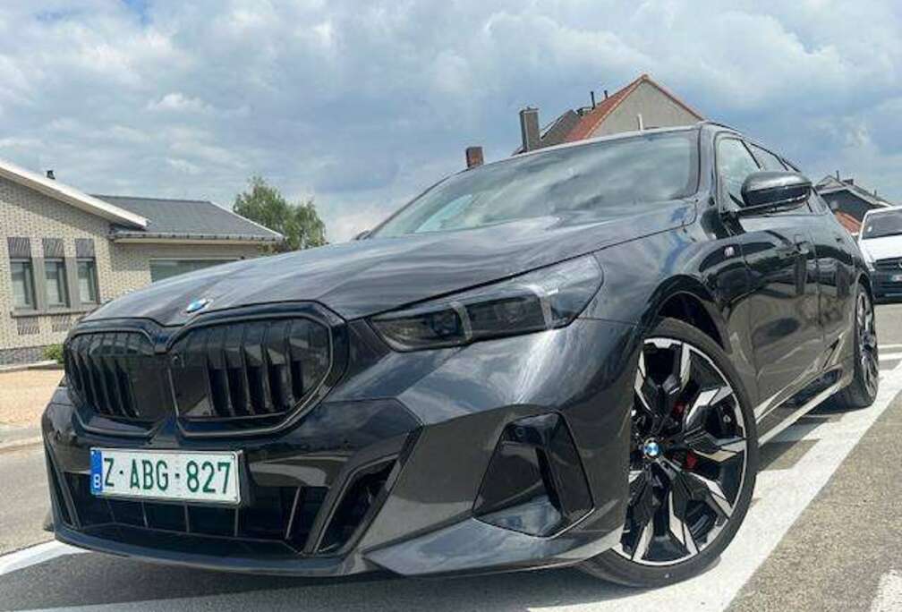 BMW Touring 520iA TOP  M-pak Shadow Led Pano Headup Bowers & wilkins Full...