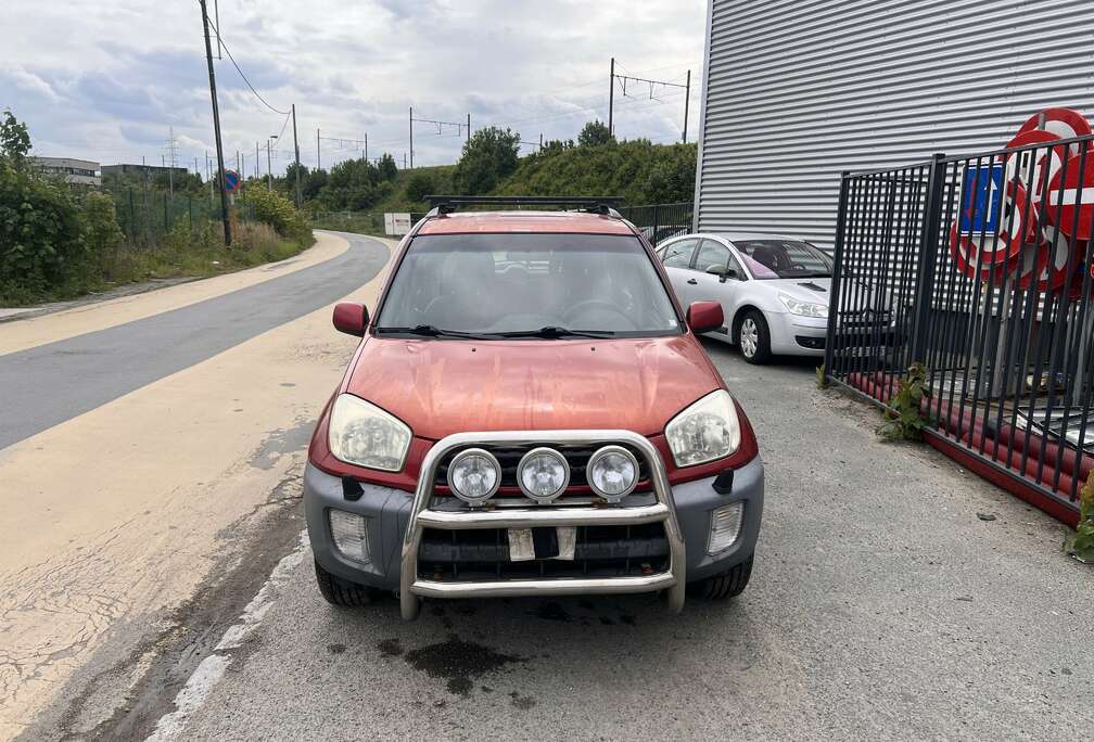 Toyota RAV4 2.0i  NO A/C