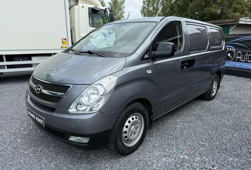 Hyundai 2.5 CRDi Comfort (EU5), Airco, 3 zit, verlengde versie + Keuring