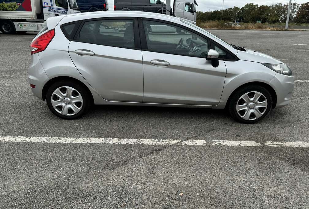 Ford 1.25i Sound Connection Trend