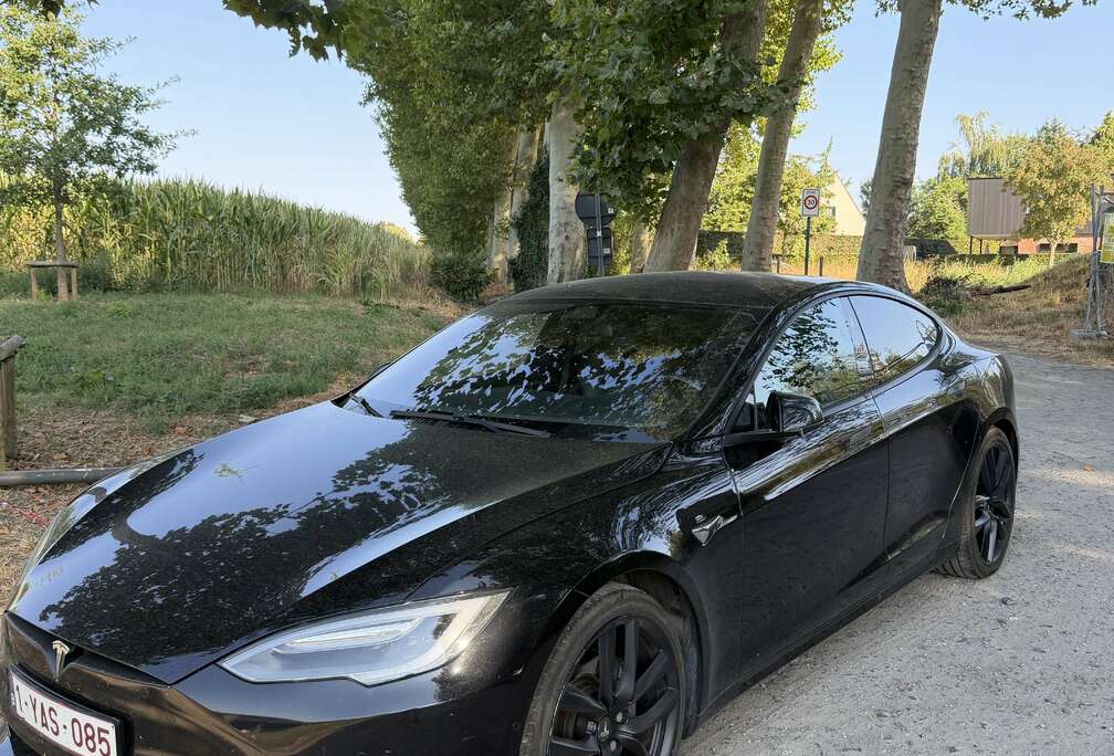 Tesla 75 kWh Dual Motor