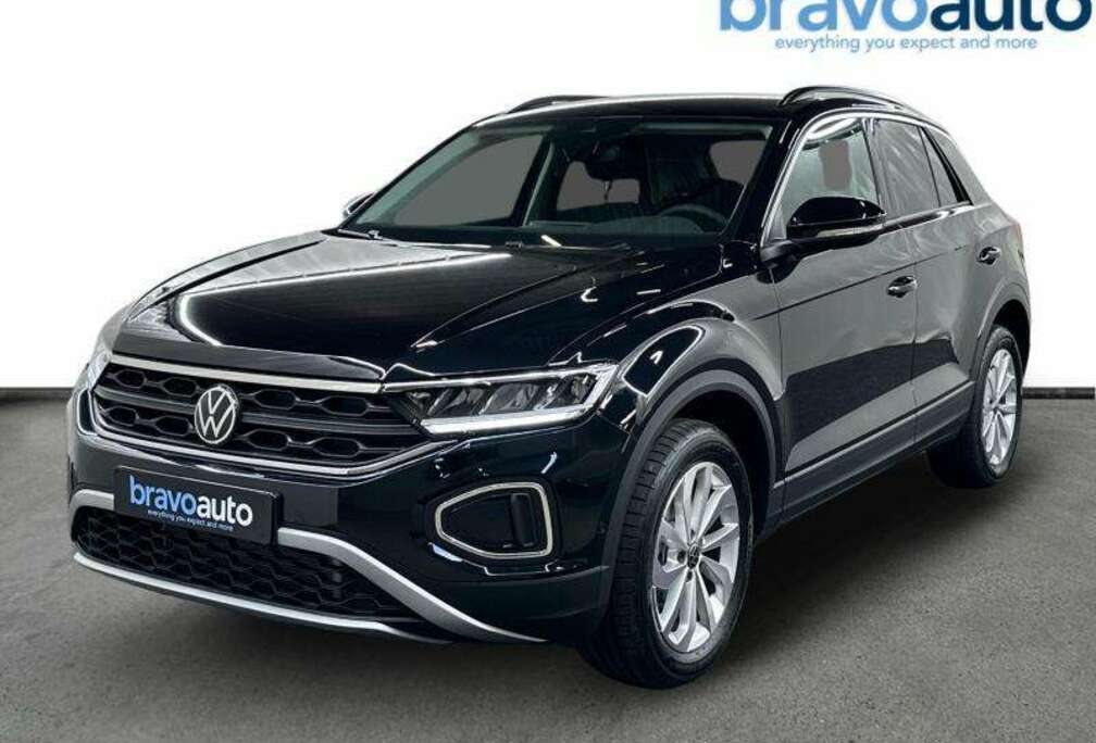 Volkswagen Life + Carplay 1.5 TSI DSG