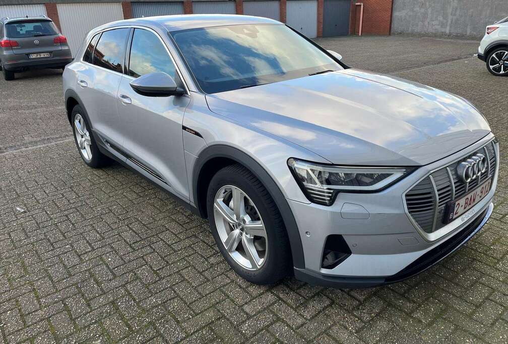 Audi e-tron 50 quattro