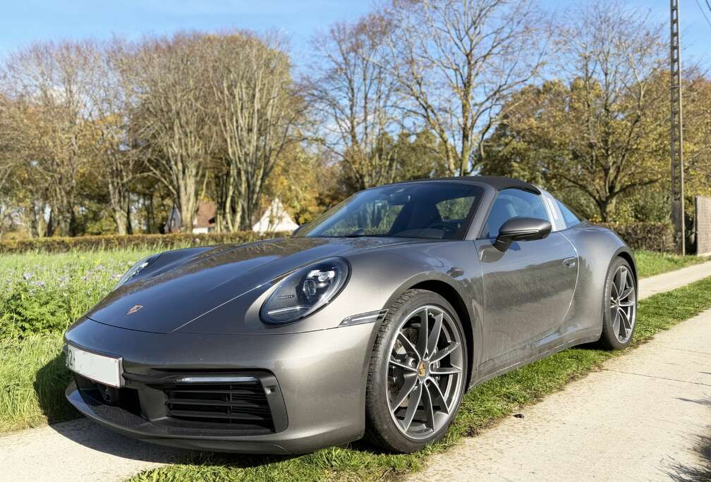 Porsche 992 targa 4