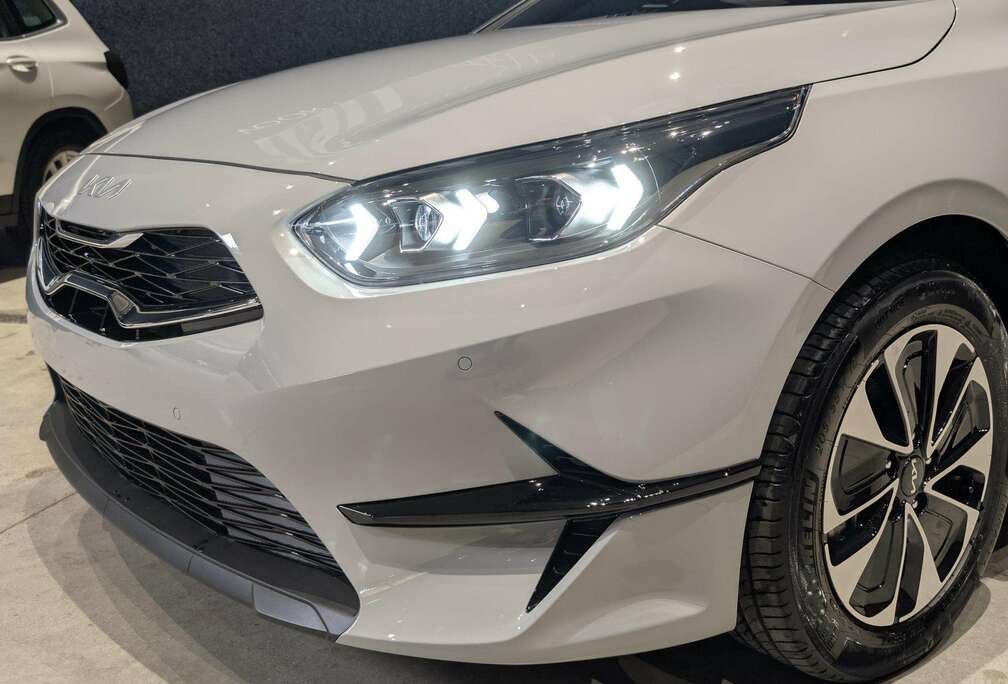 Kia Sportswagon DESIGN 1.0 T-GDi NAVI  CAMERA  JBL S