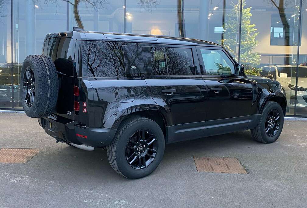 Land Rover Defender 110 D240 SE