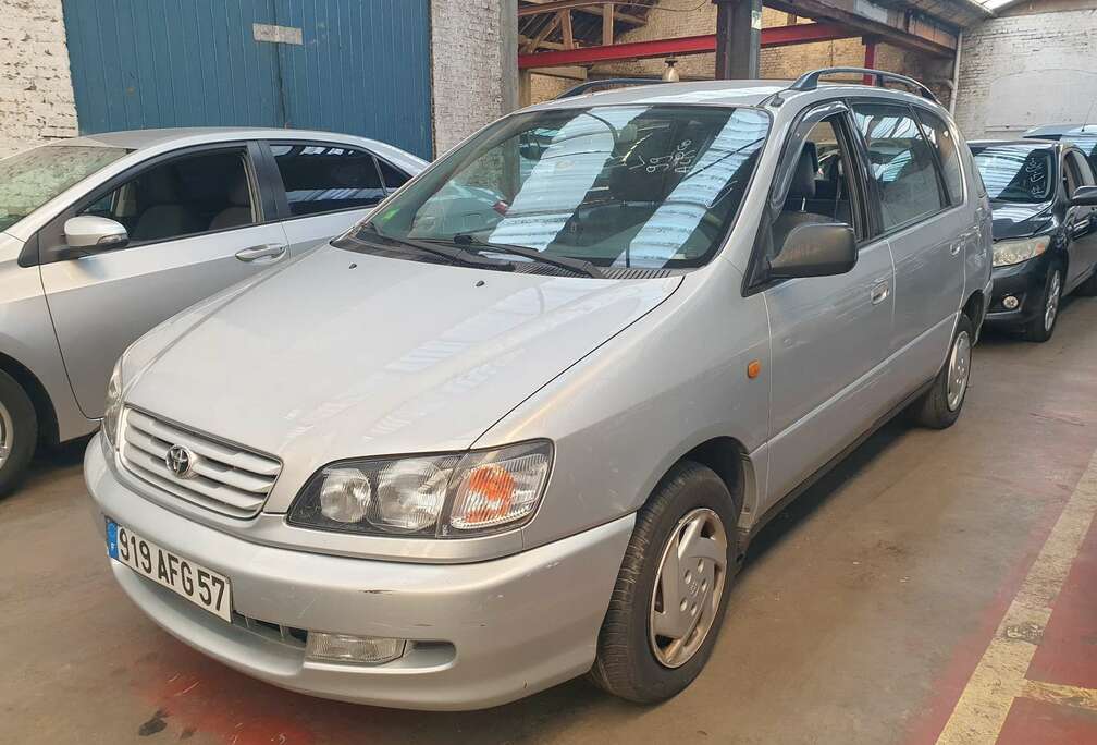 Toyota 2.2 Turbo Pack 7pl.