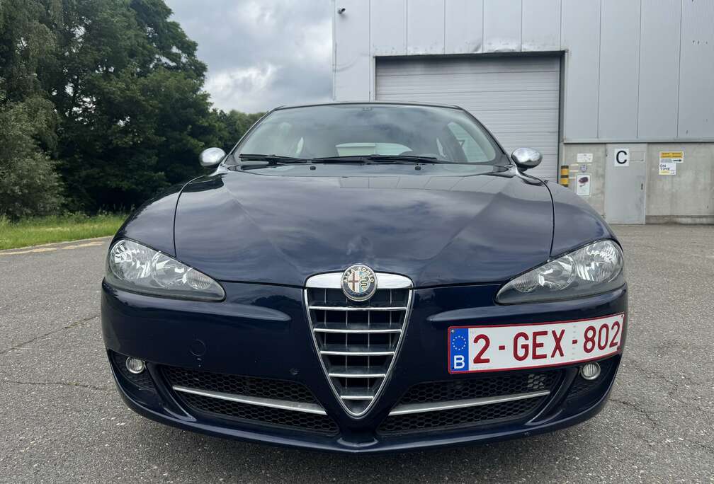 Alfa Romeo 1.6 Twinspark 81000km Export