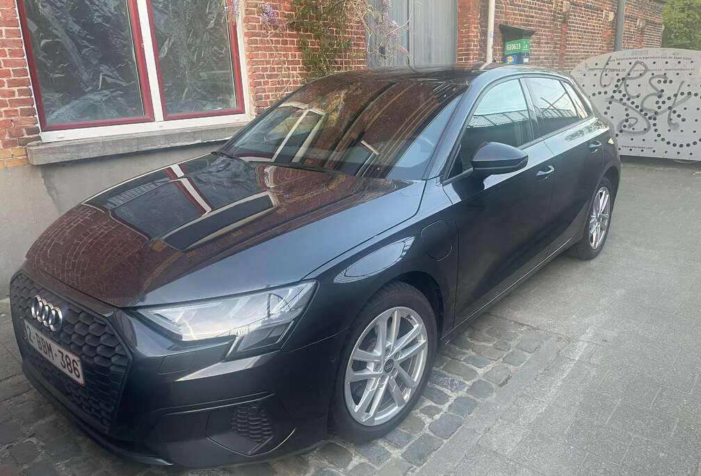 Audi A3 Sportback PHEV 40 TFSI e Attraction S tronic (150 kW)