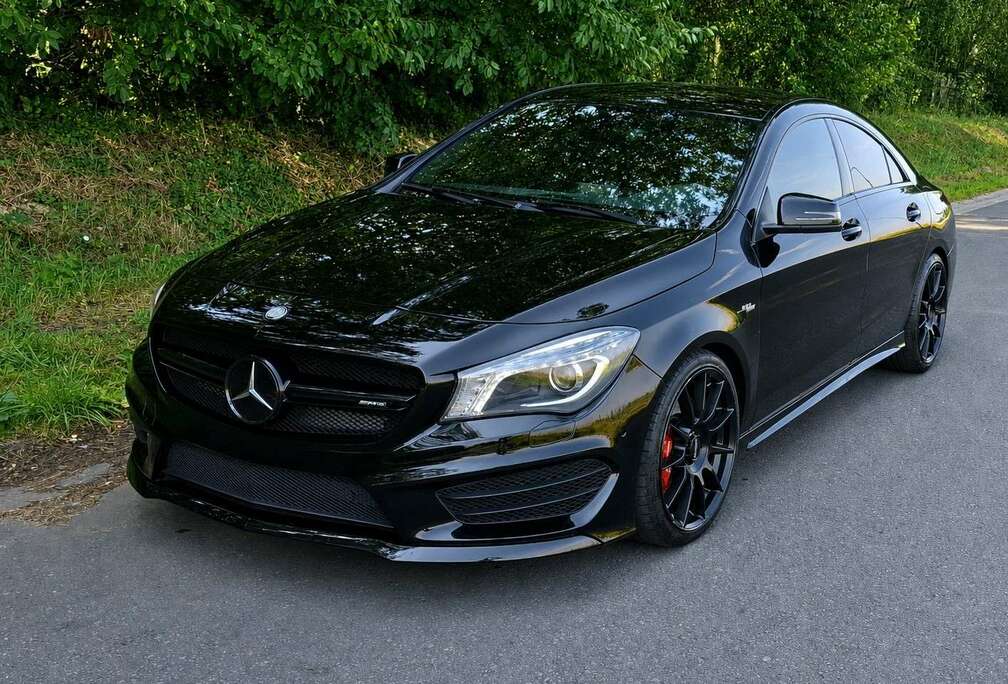 Mercedes-Benz 4Matic Edition 1 7-G DCT A