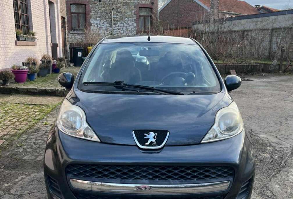 Peugeot 1.0i Urban Move