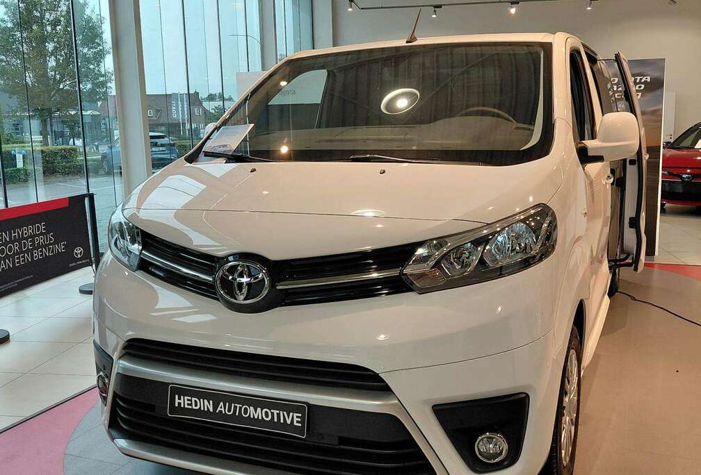 Toyota 1.5D 88kW MWB Comfort