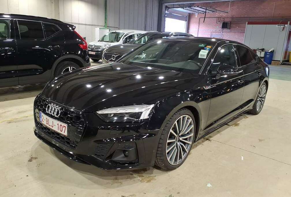 Audi A5*S LINE INTERIEUR EXTERIEUR  CAR PASS GARANTIE