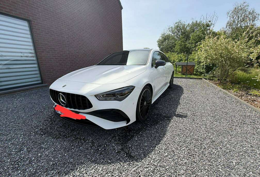 Mercedes-Benz CLA Shooting Brake 180 d AMG Line