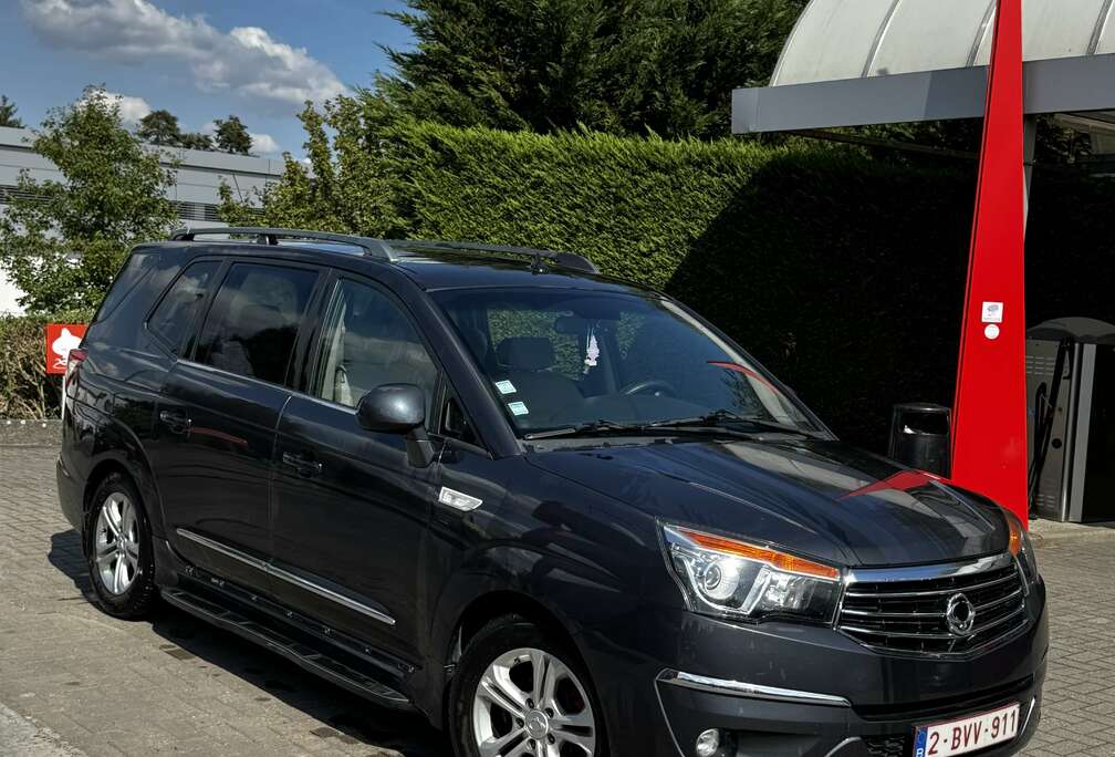 SsangYong 2.2 SV220e-XDi 2WD Crystal Plus