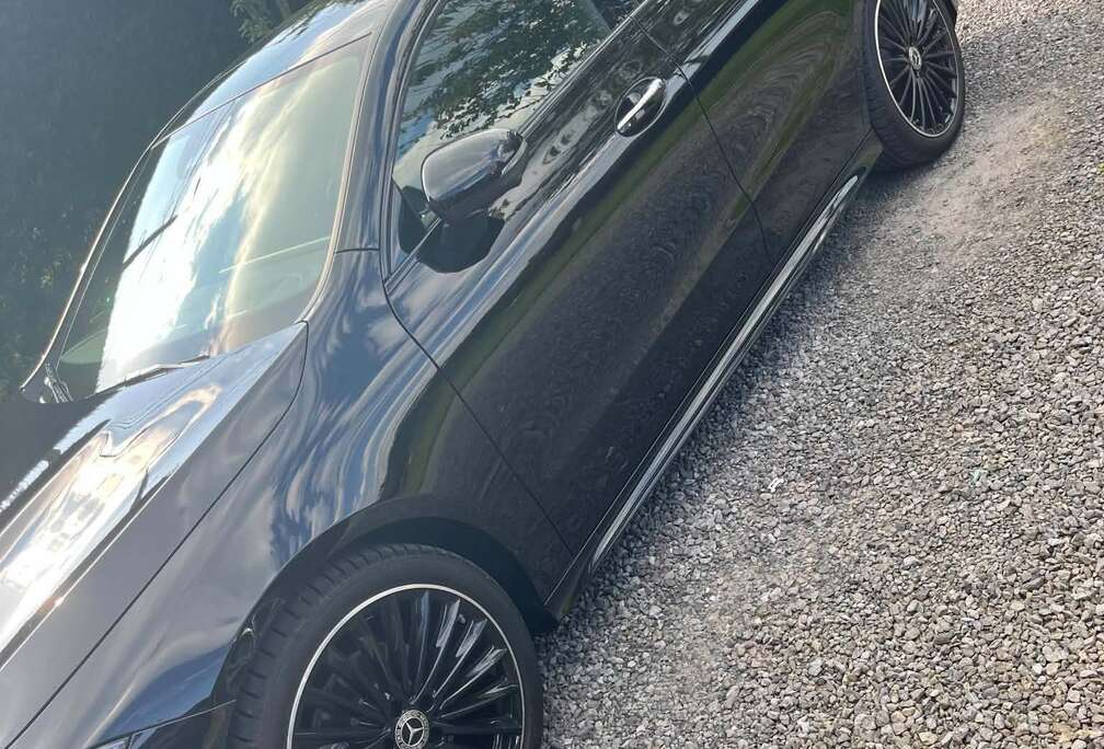 Mercedes-Benz CLA 180 AMG Line