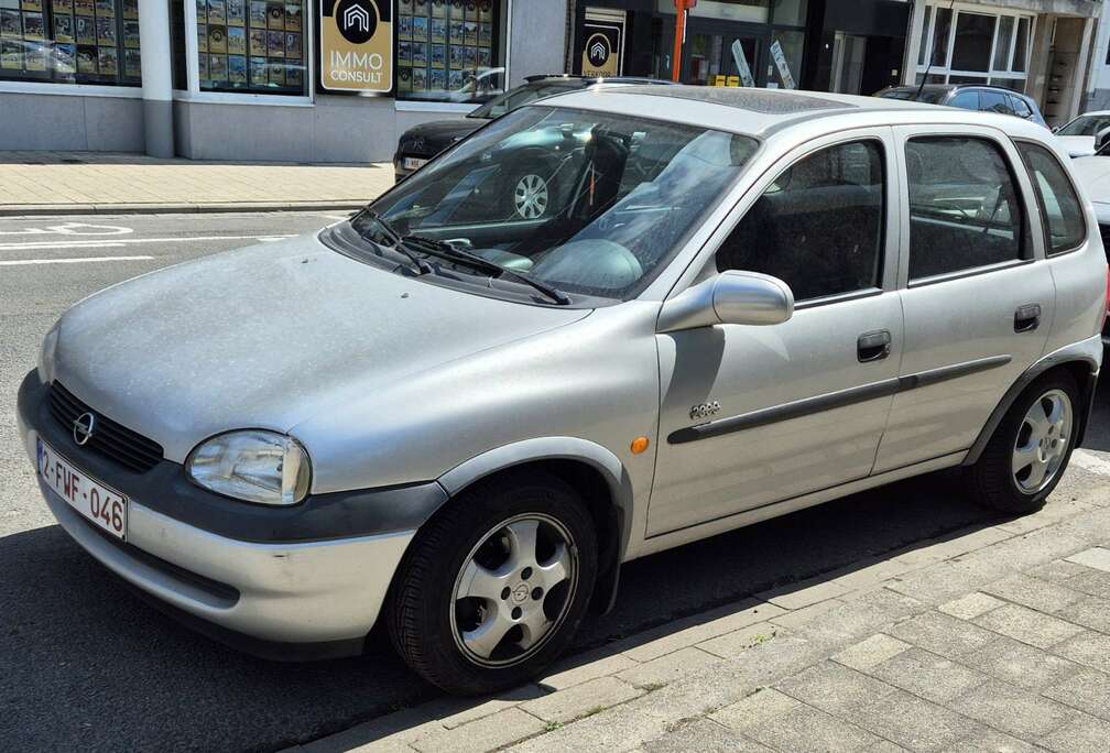 Opel 16V Edition 2000