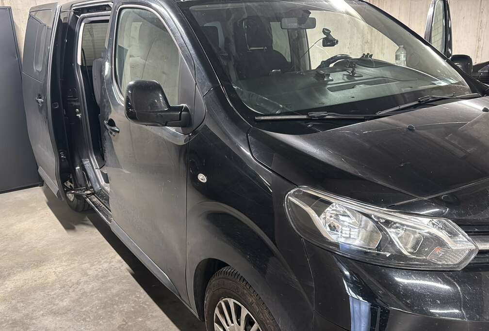 Toyota 1,6-l-D-4D L1 (9-Si.) Verso Shuttle