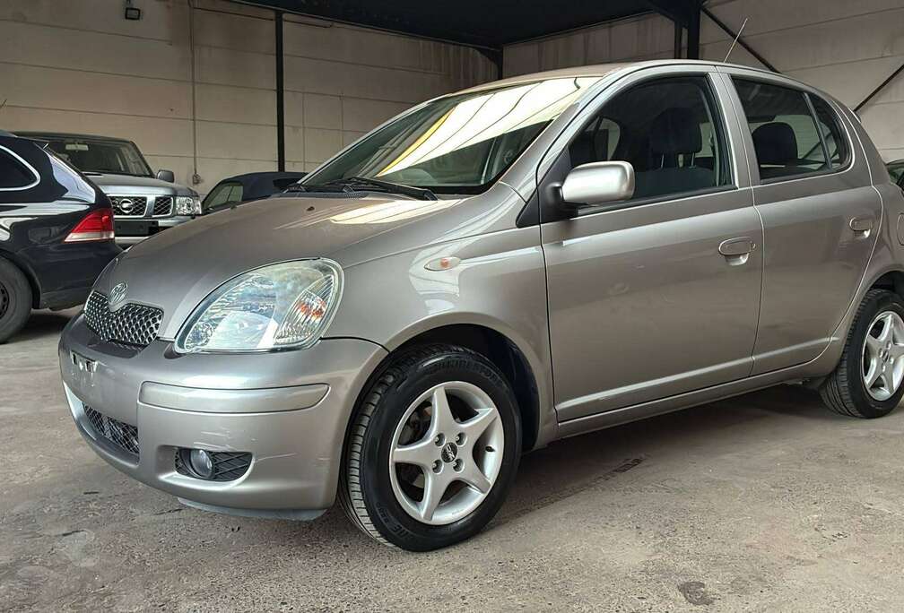 Toyota  1.0i 16v Linea Luna Freetonic