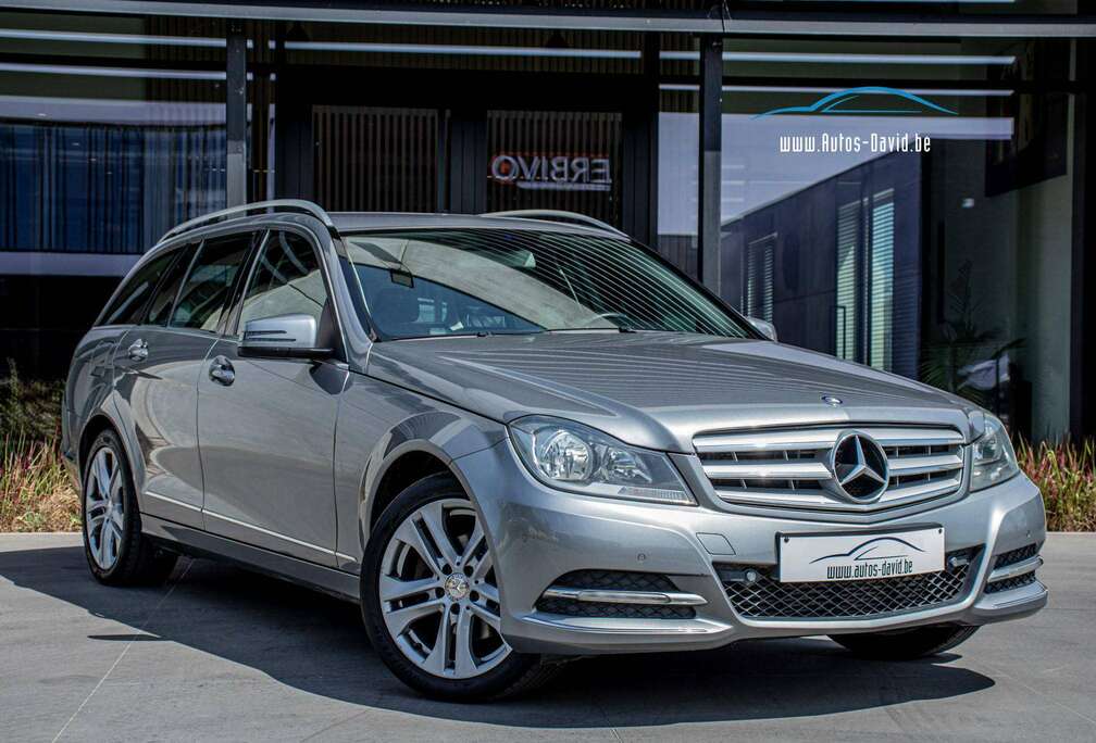 Mercedes-Benz CDI Avantgarde / AIRCO / PARKEERSENSOREN / NAVIGATIESYSTEEM / LICHT- EN REGENSENSOR !