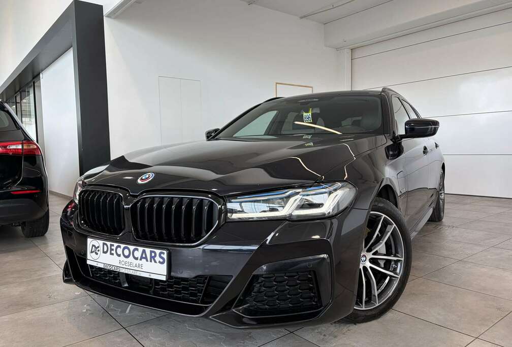 BMW M Pack / Sfeerverlichting / Trekhaak / Apple Carplay - Android Auto / Leder / HUD /