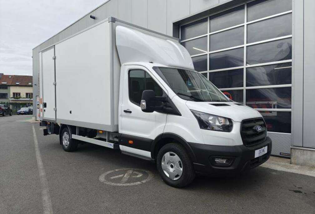 Ford 350E 2.0 tdci met laadbrug en trekhaak