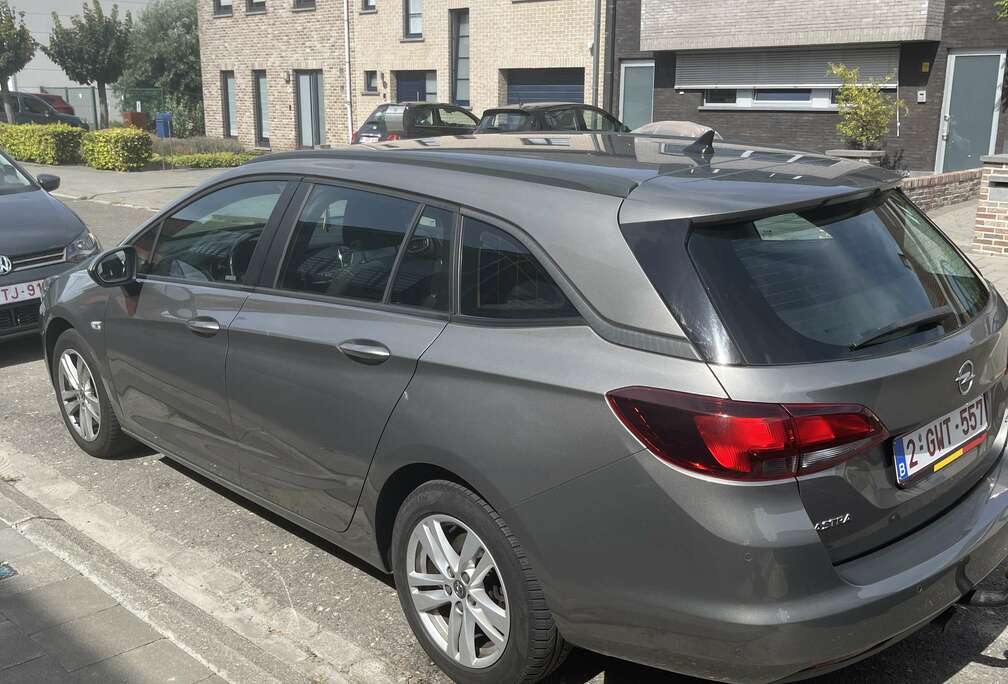 Opel sport tourer break